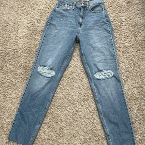 Fashion Nova ripped jeans